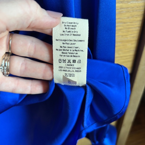 L'Agence 'Bianca' Blue Silk Collar Blouse Size XS/T - Picture 6 of 6